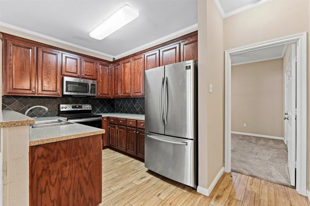 2101 S 7th Street Waco, TX 76706