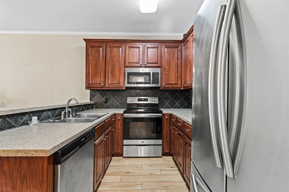 2101 S 7th Street Waco, TX 76706