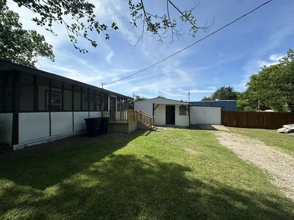 5776 County Road 927 Nevada, TX 75173