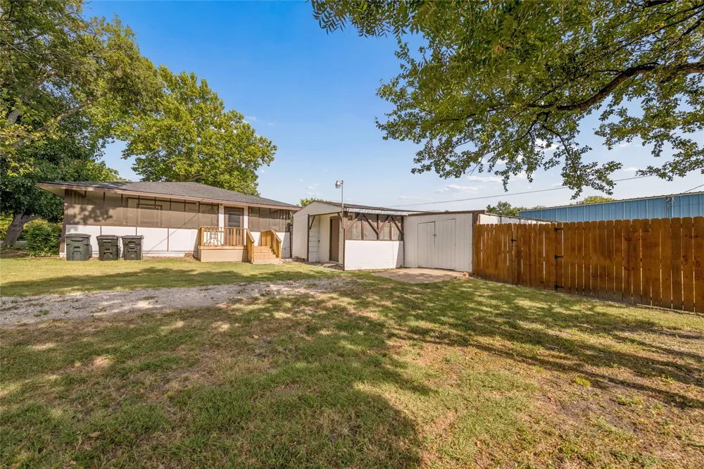 5776 County Road 927 Nevada, TX 75173