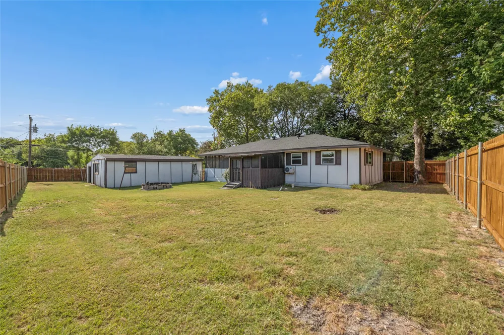 5776 County Road 927 Nevada, TX 75173