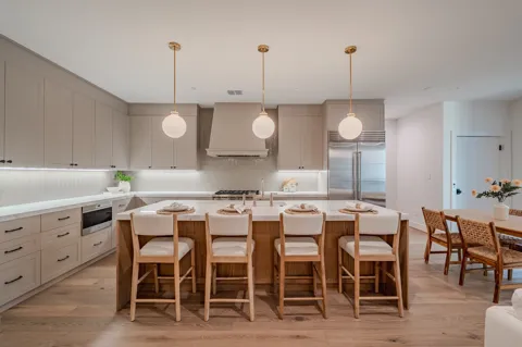 4114 Emerson Avenue #6