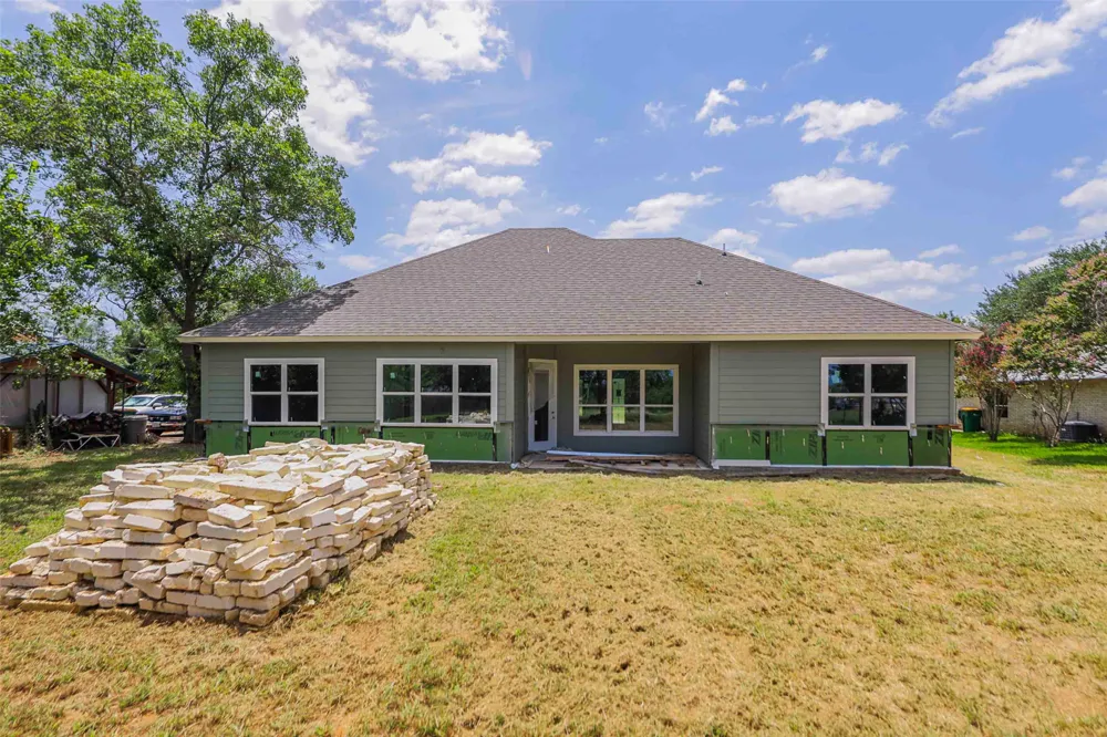114 Wren Street Highland Haven, TX 78654