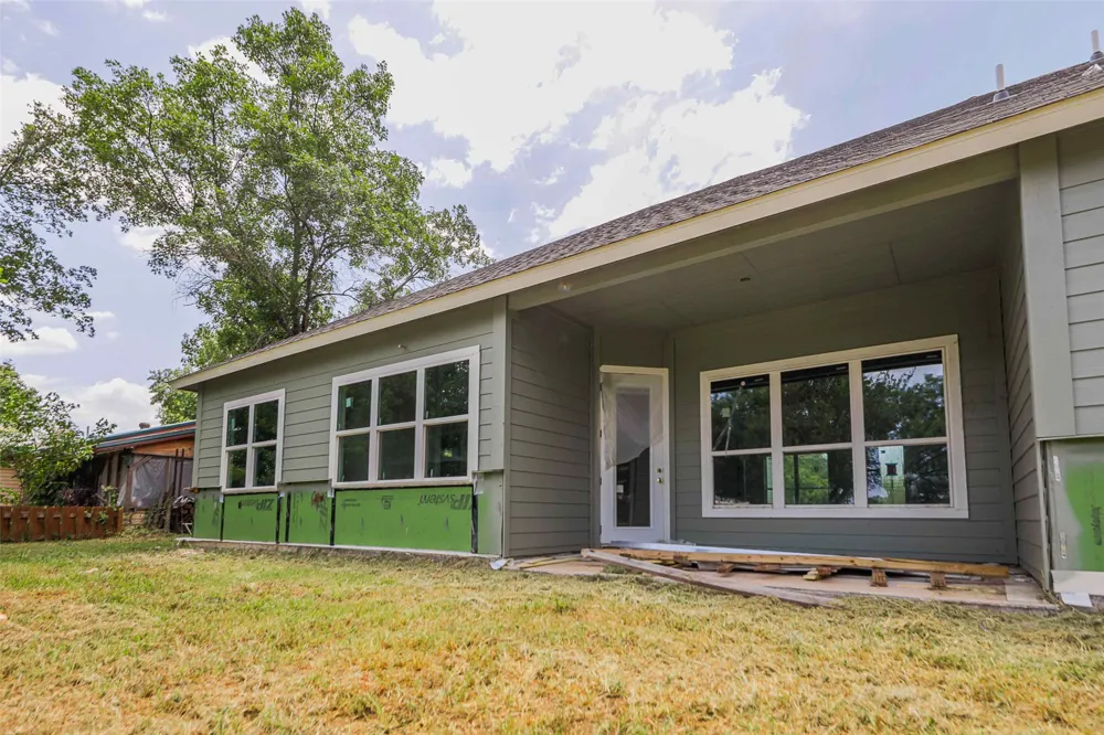 114 Wren Street Highland Haven, TX 78654