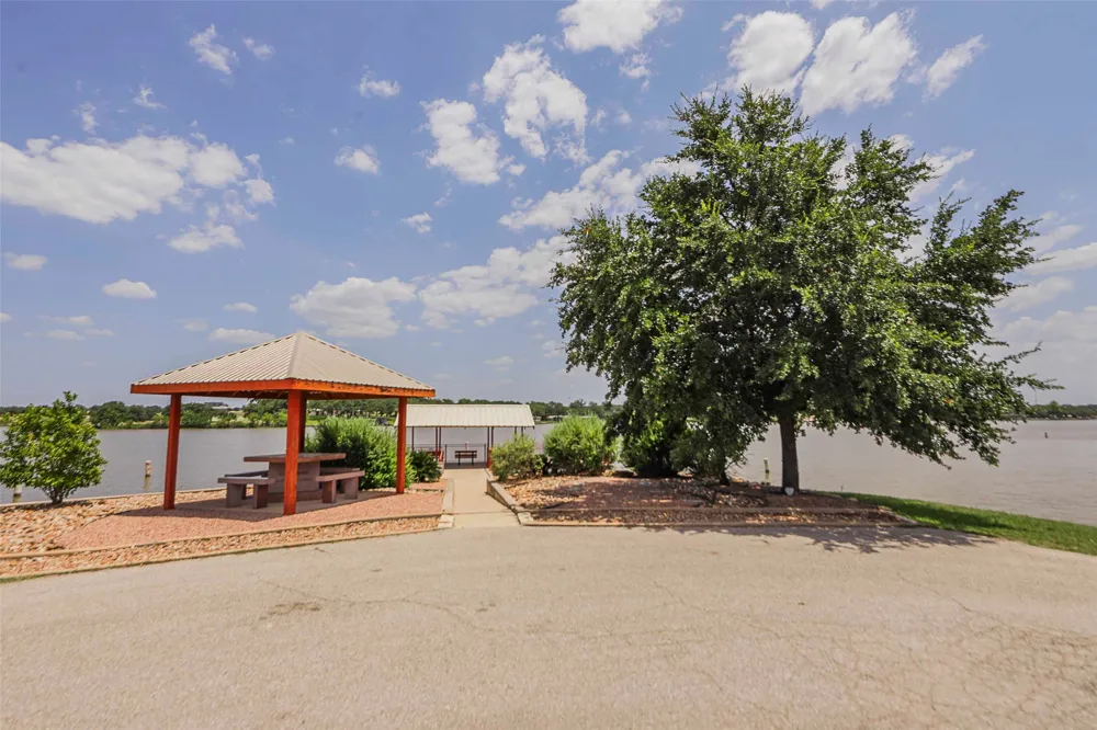 114 Wren Street Highland Haven, TX 78654