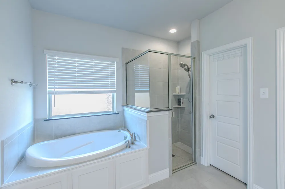 272 Big Creek Loop Hewitt, TX 76643