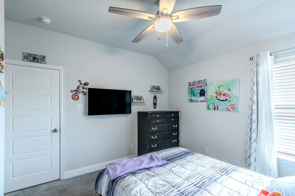 272 Big Creek Loop Hewitt, TX 76643