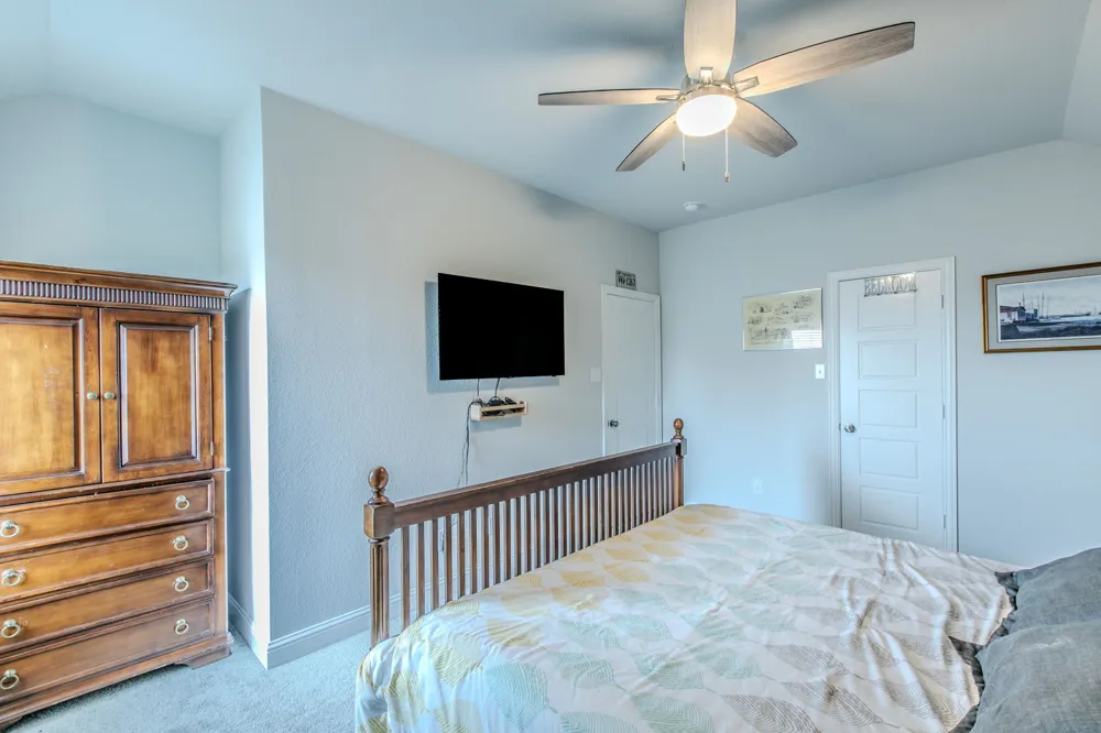 272 Big Creek Loop Hewitt, TX 76643