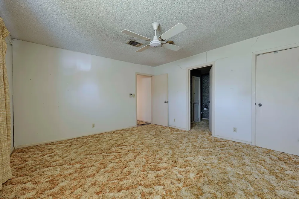 808 Herder Avenue Schulenburg, TX 78956