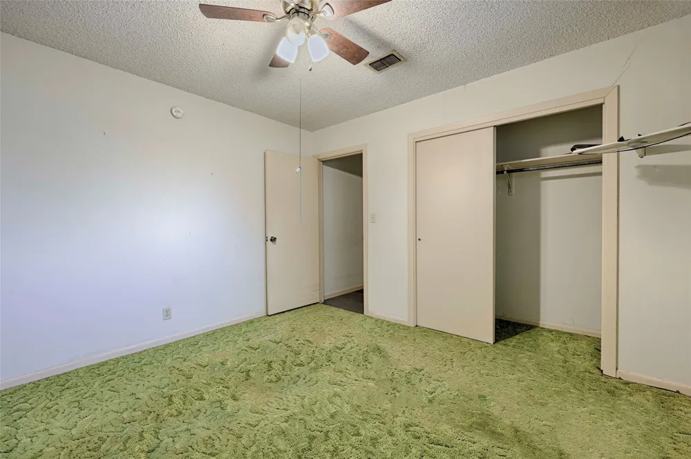 808 Herder Avenue Schulenburg, TX 78956