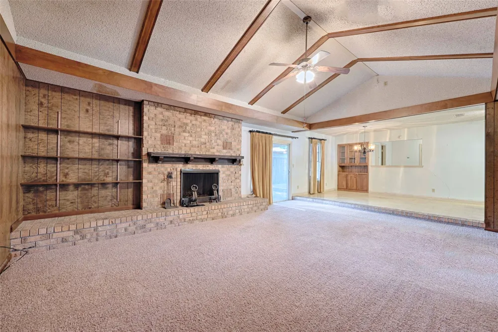 808 Herder Avenue Schulenburg, TX 78956
