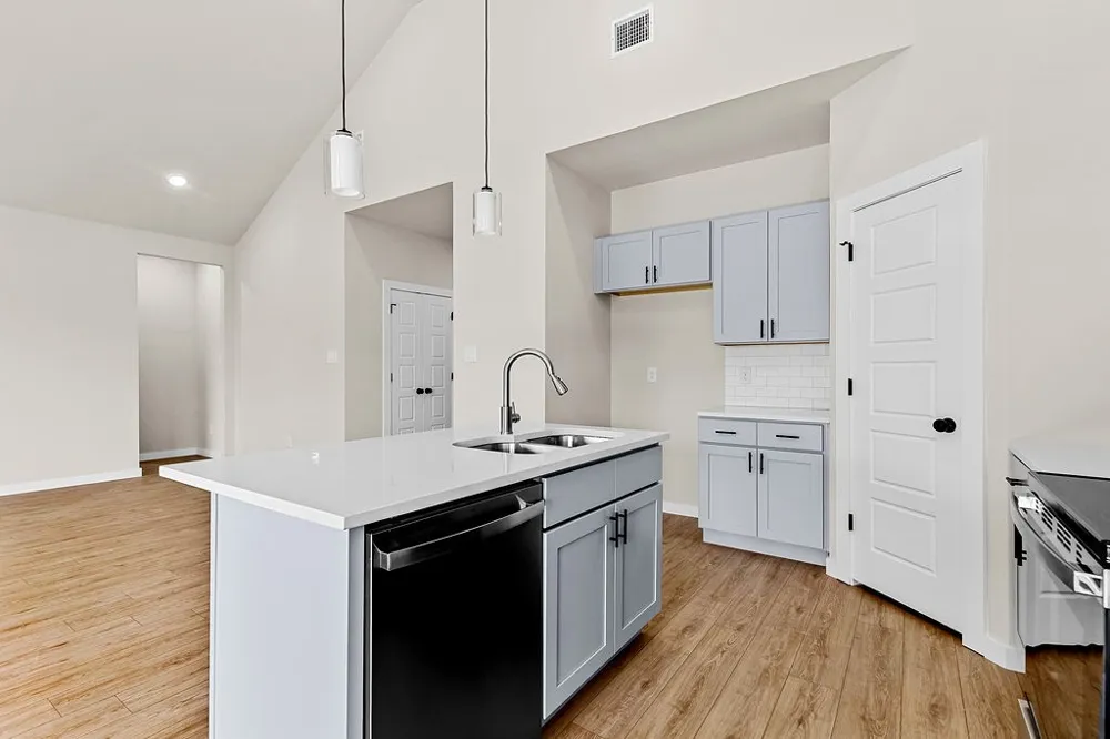 213 Marble Creek Drive Fort Worth, TX 76131