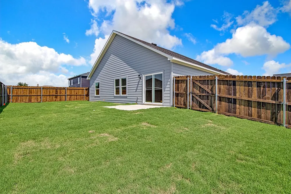 213 Marble Creek Drive Fort Worth, TX 76131