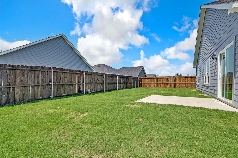 213 Marble Creek Drive Fort Worth, TX 76131