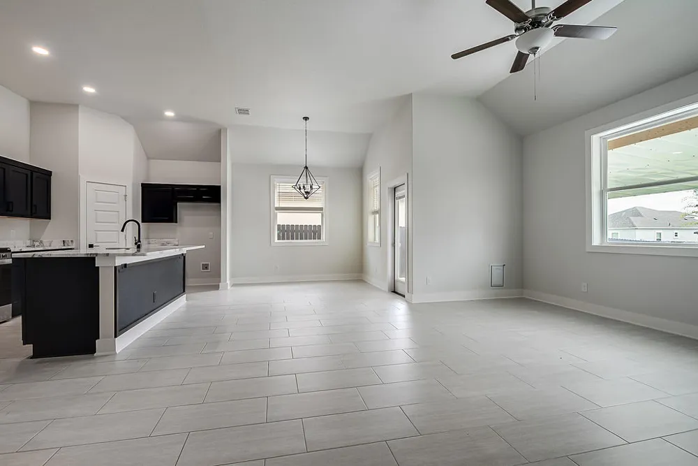 220 Riley Lane Fredericksburg, TX 78624