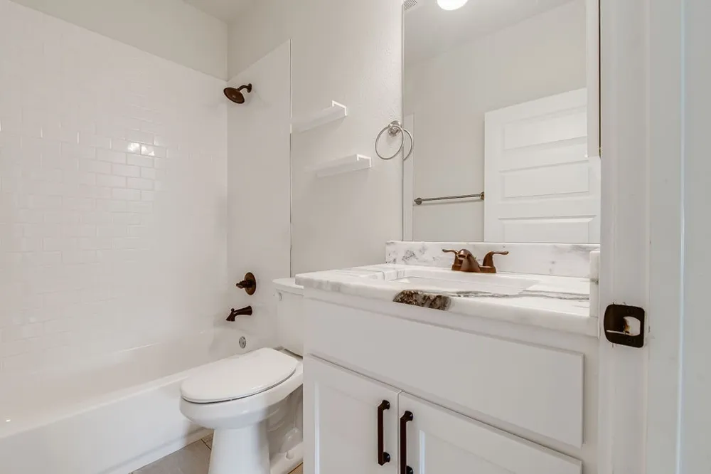 220 Riley Lane Fredericksburg, TX 78624