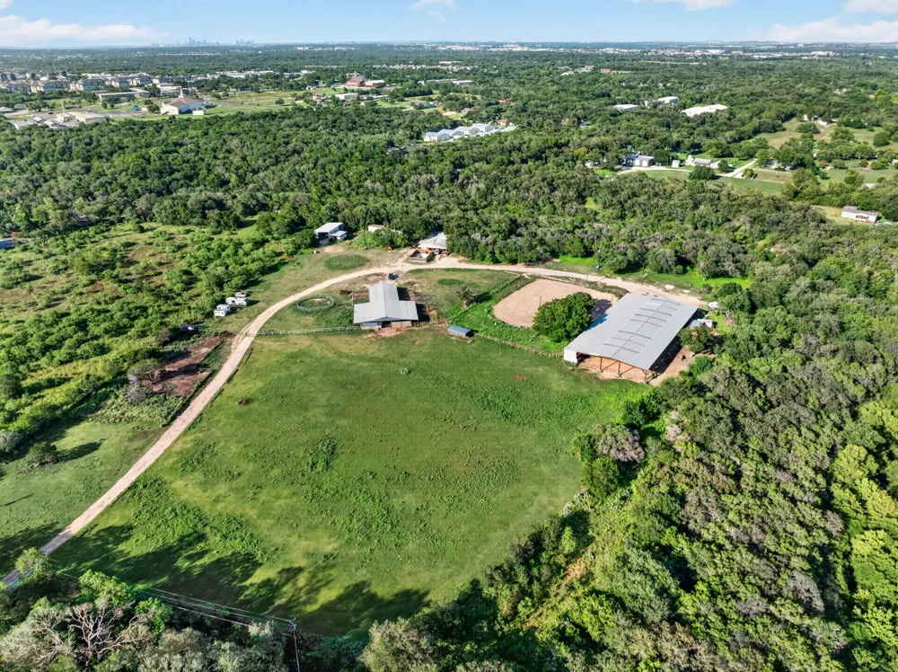 13201 Olivers Way Manchaca, TX 78652