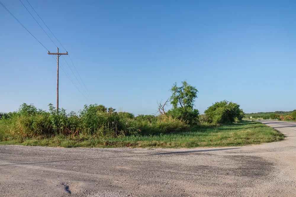 2055 CR 472 Rochelle, TX 76825