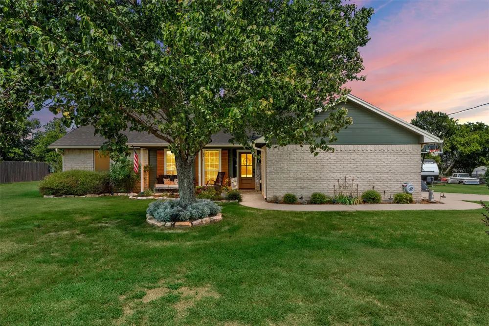 101 Brown Drive Eddy, TX 76524