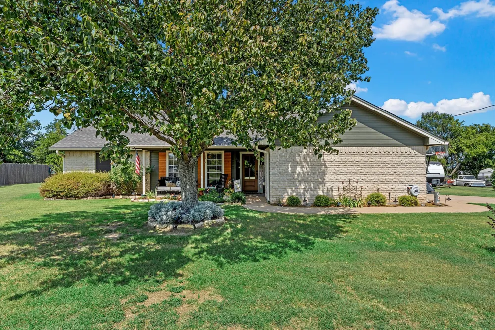 101 Brown Drive Eddy, TX 76524