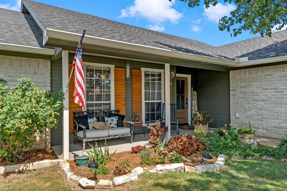 101 Brown Drive Eddy, TX 76524