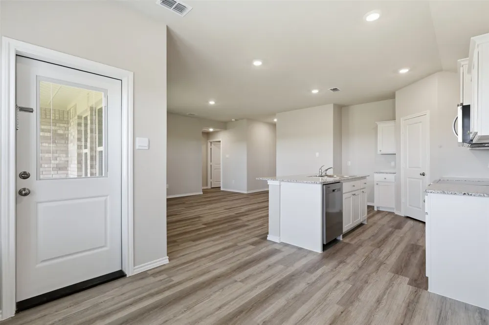 564 Marsh Street Cleburne, TX 76033