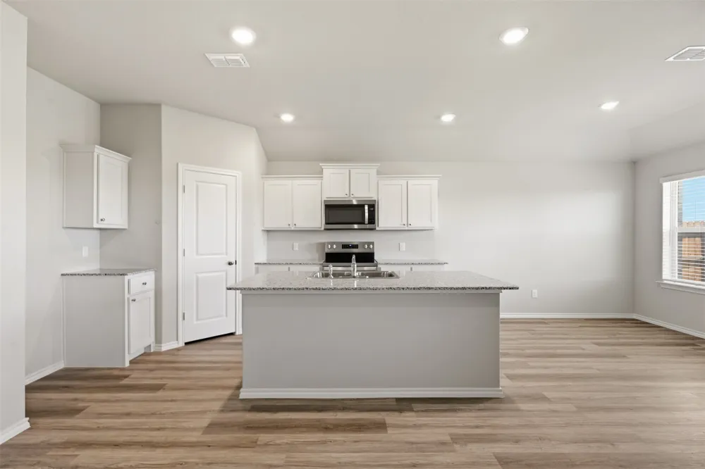 564 Marsh Street Cleburne, TX 76033