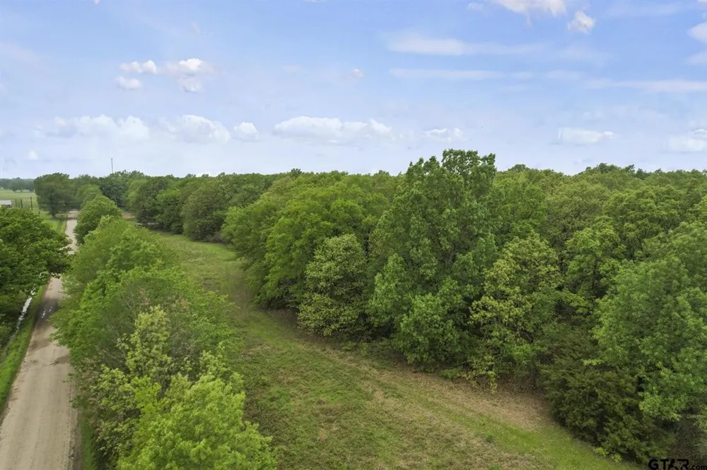 956 NE County Road 2220 Talco, TX 75487
