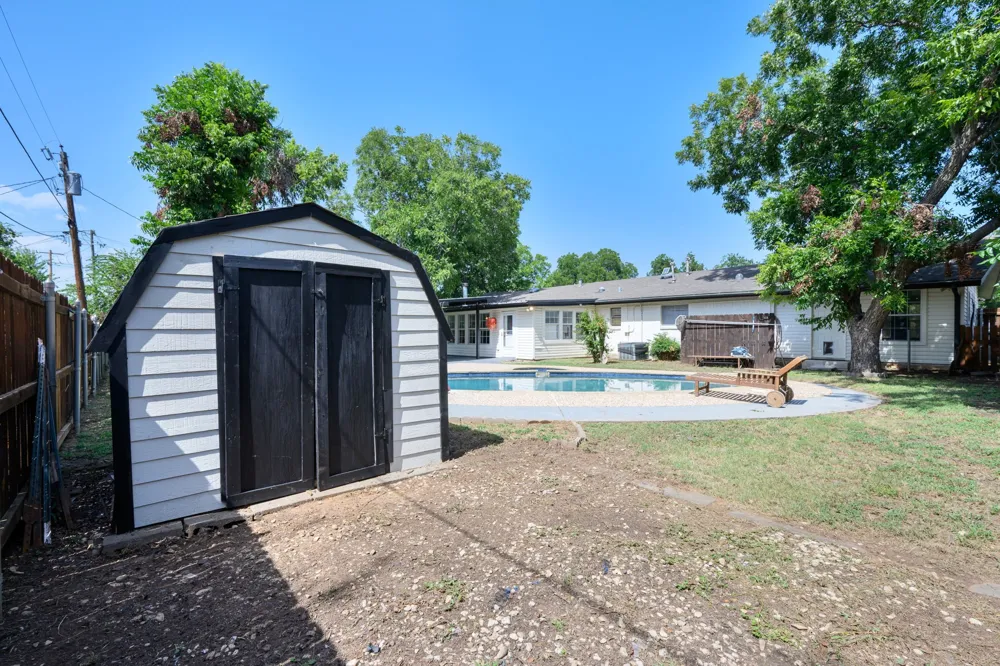 1702 SE 22nd Avenue Mineral Wells, TX 76067