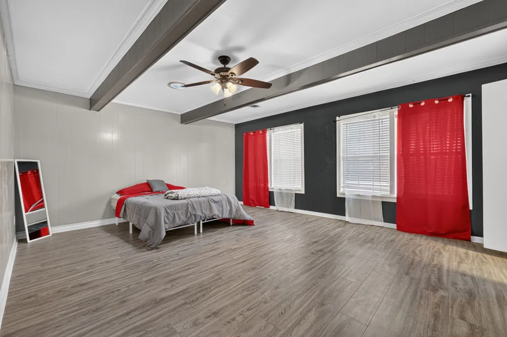 1702 SE 22nd Avenue Mineral Wells, TX 76067