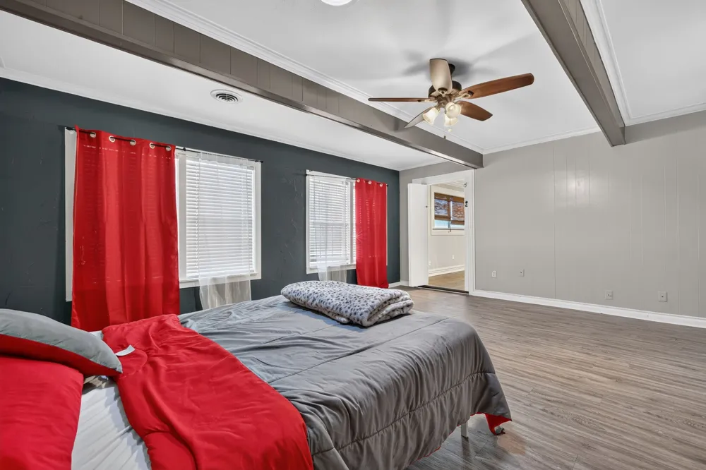 1702 SE 22nd Avenue Mineral Wells, TX 76067
