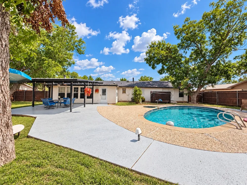 1702 SE 22nd Avenue Mineral Wells, TX 76067