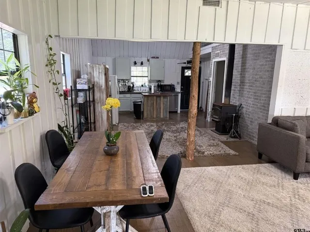 21120 Fm 16 W Lindale, TX 75771
