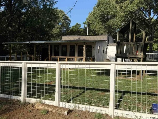 21120 Fm 16 W Lindale, TX 75771