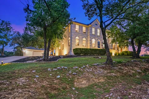 8802 Westminster Glen