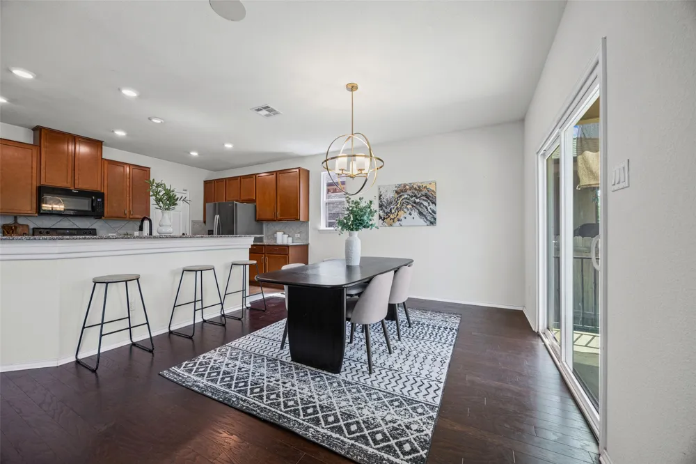 2471 Sunrise Road #64 Round Rock, TX 78664