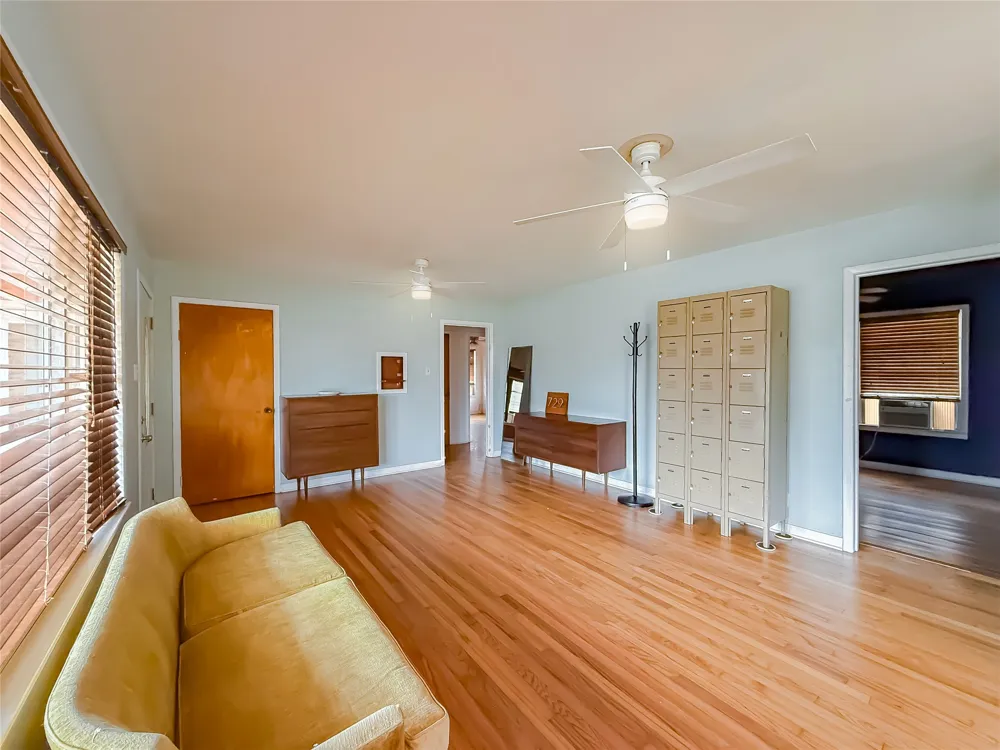 729 Main Street Lexington, TX 78947