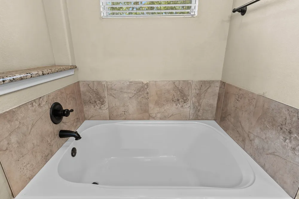 200 County Road 453 A Road Taylor, TX 76574