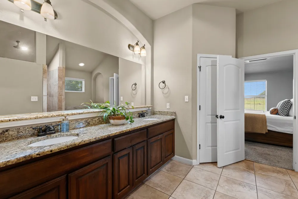 200 County Road 453 A Road Taylor, TX 76574