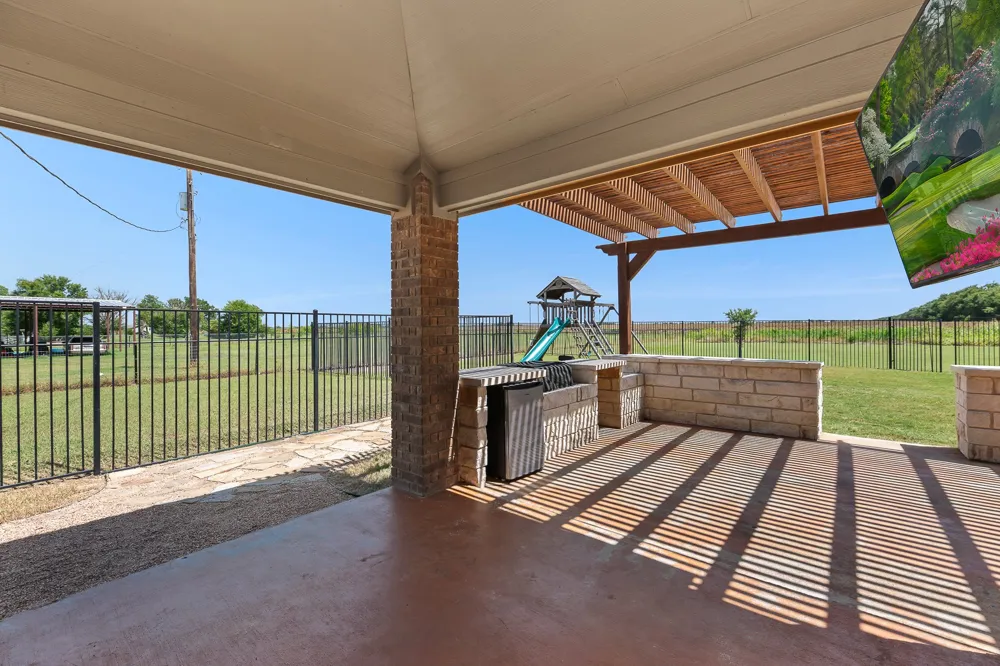 200 County Road 453 A Road Taylor, TX 76574