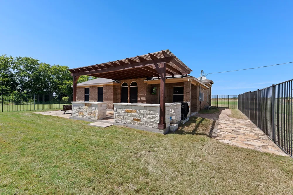 200 County Road 453 A Road Taylor, TX 76574