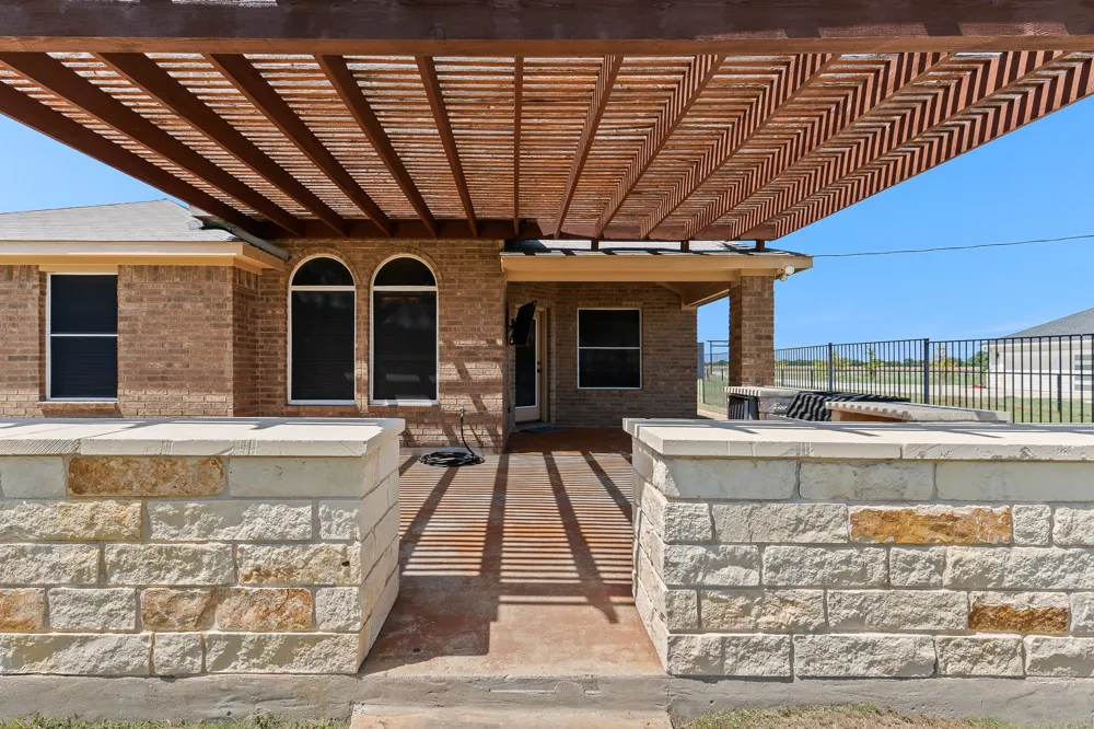 200 County Road 453 A Road Taylor, TX 76574