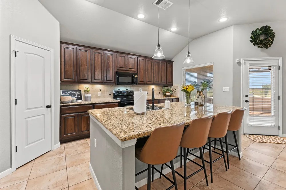 200 County Road 453 A Road Taylor, TX 76574
