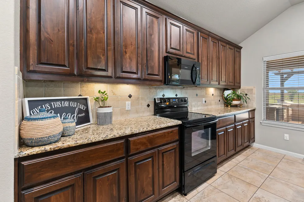 200 County Road 453 A Road Taylor, TX 76574