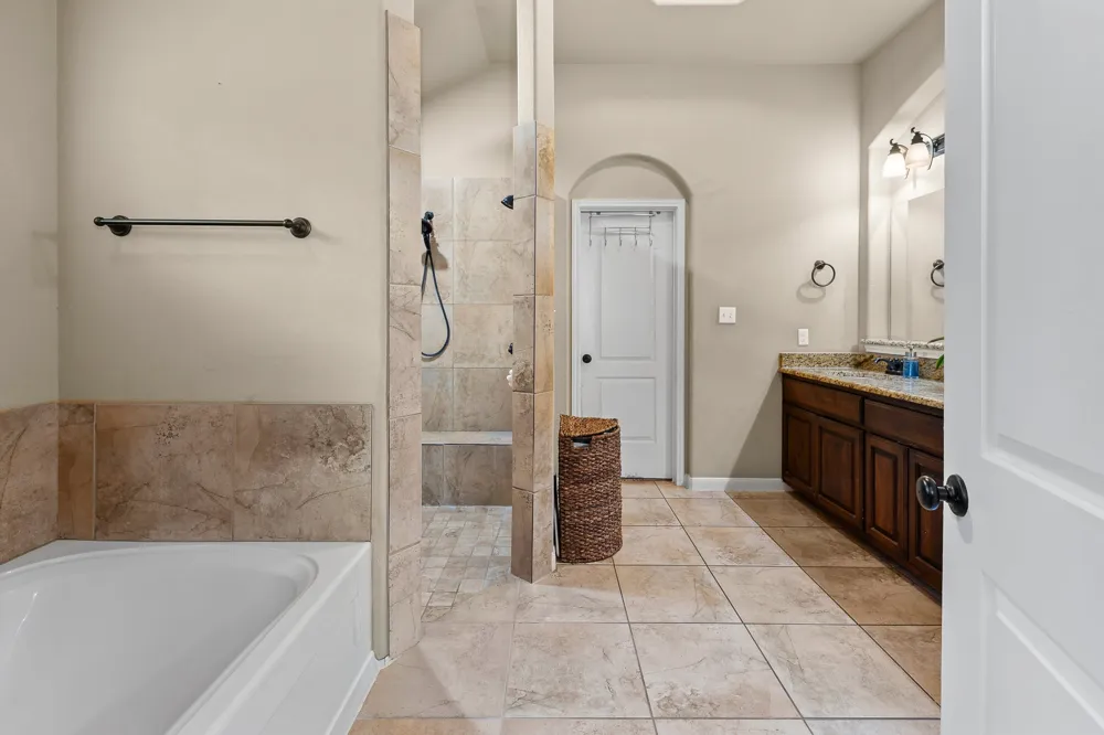 200 County Road 453 A Road Taylor, TX 76574