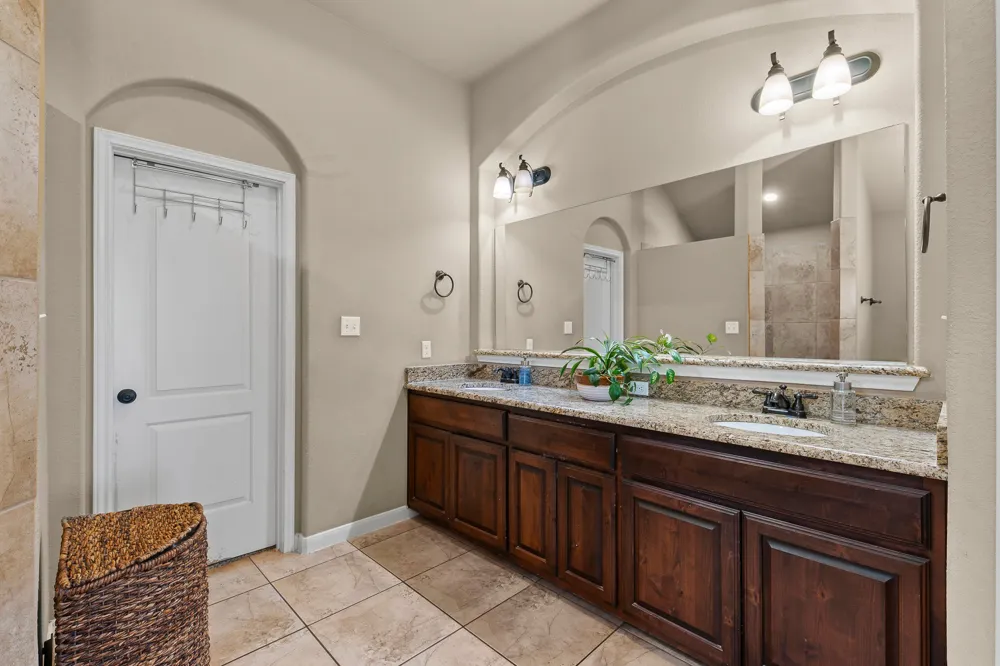 200 County Road 453 A Road Taylor, TX 76574