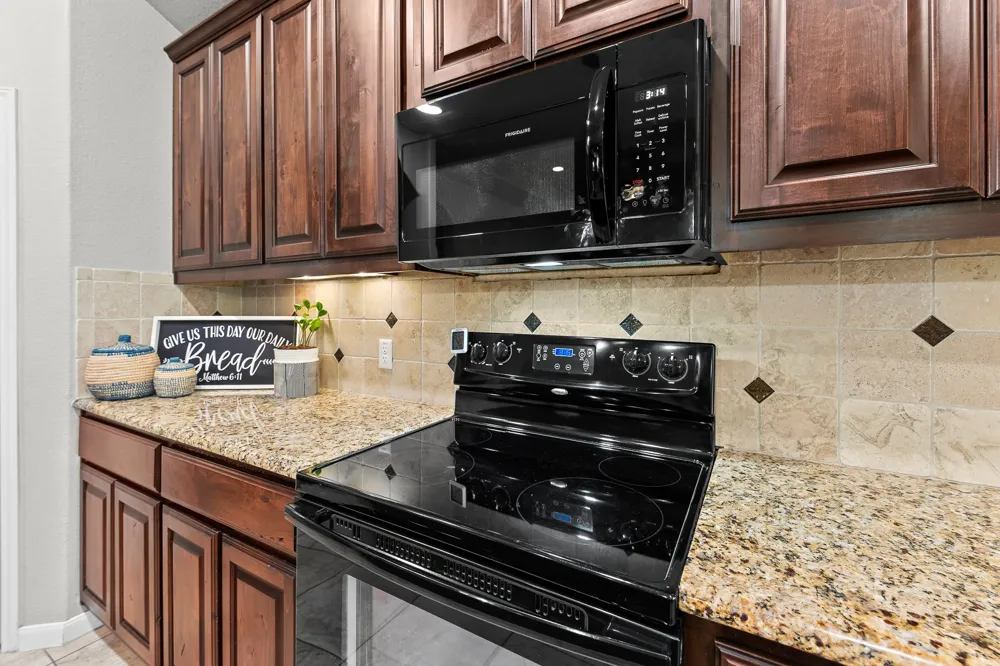 200 County Road 453 A Road Taylor, TX 76574