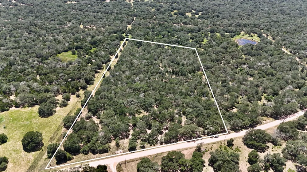 182 County Road 123F Hallettsville, TX 77964
