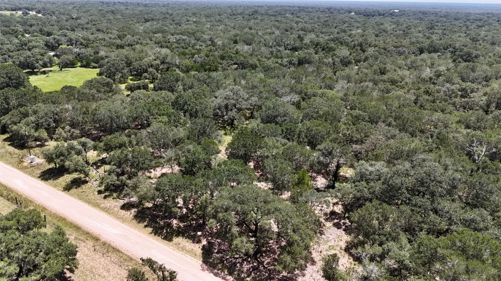 182 County Road 123F Hallettsville, TX 77964