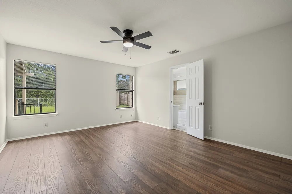 8905 Bridgewood Trail Austin, TX 78729